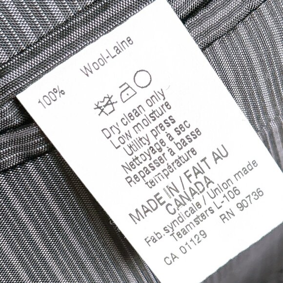 95% NEW CALVIN KLEIN MENS SUIT - Picture 6 of 10
